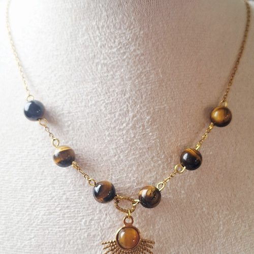 Puissance Solaire – Rangée d'Oeil de Tigre & Pendentif Soleil Ethnique