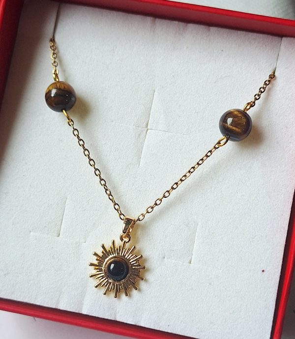 Rayon de Force – Oeil de Tigre & Pendentif Soleil Doré