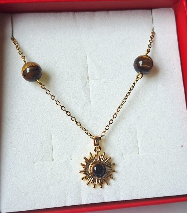Rayon de Force – Oeil de Tigre & Pendentif Soleil Doré