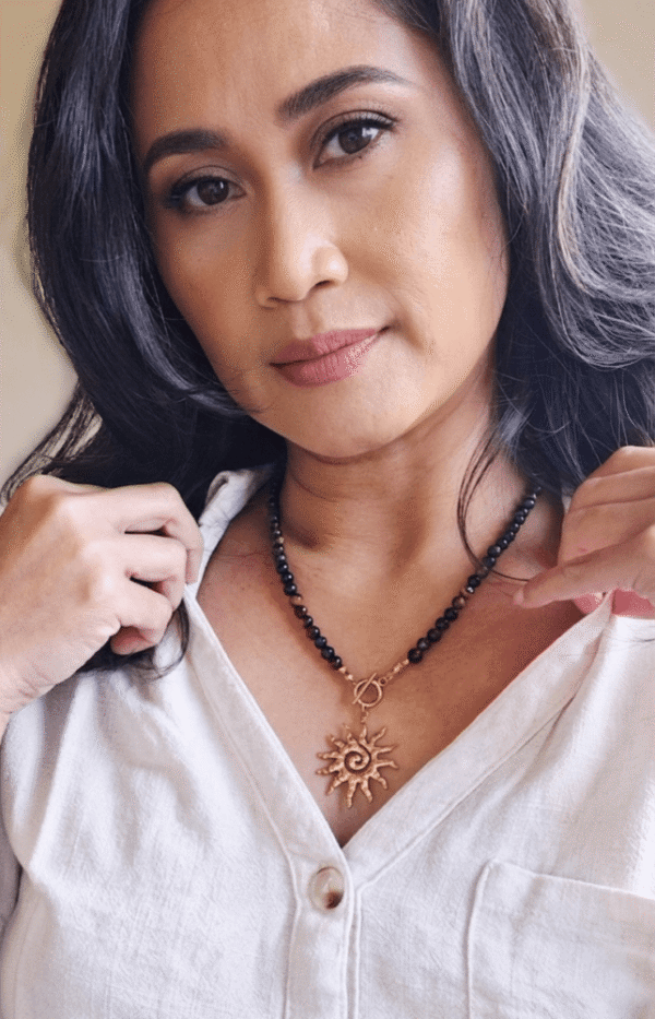 Collier Trois Protection Œil de Tigre, Faucon et Taureau