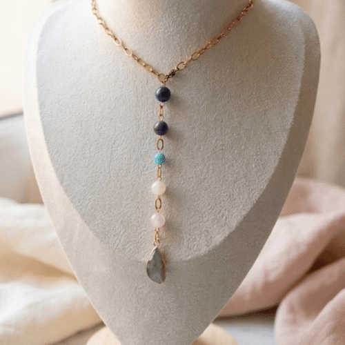 collections Collier Alignement Sacré