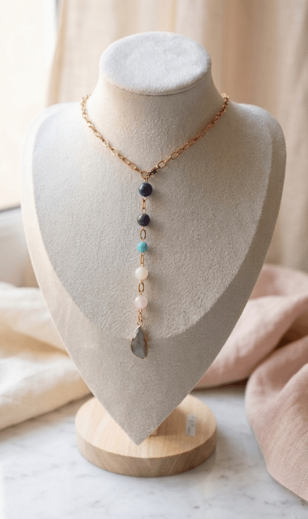 Collier Alignement Sacré