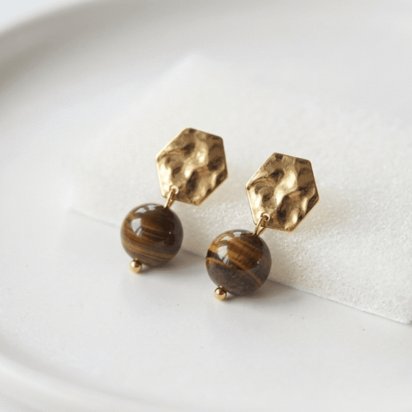 L'élégance Féminine et l'Harmonie des Éléments