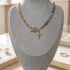 Collier Asymétrique Stella – Labradorite Mystique & Chaîne Maillons