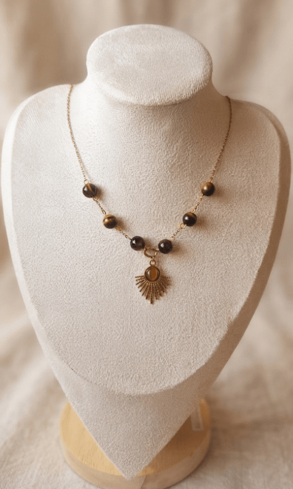 Collier "Rayonnement Sauvage" – L'allié de votre confiance