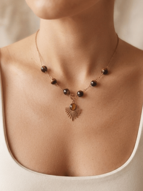 Collier "Rayonnement Sauvage" – L'allié de votre confiance