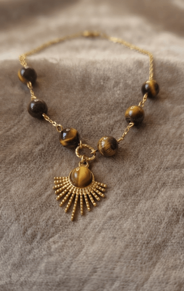 Collier "Rayonnement Sauvage" – L'allié de votre confiance