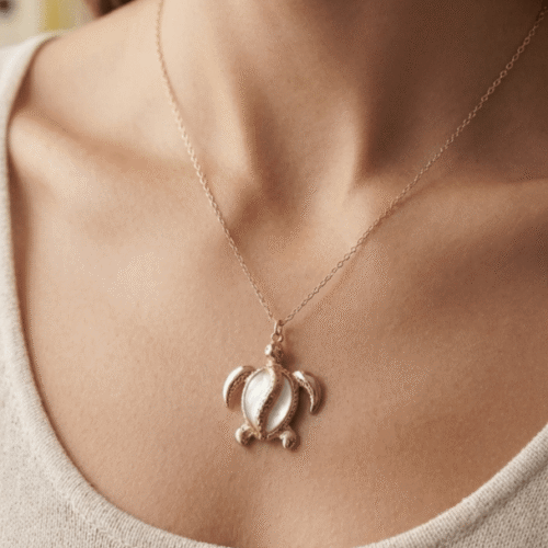 Collier Tortue Énigmatique
