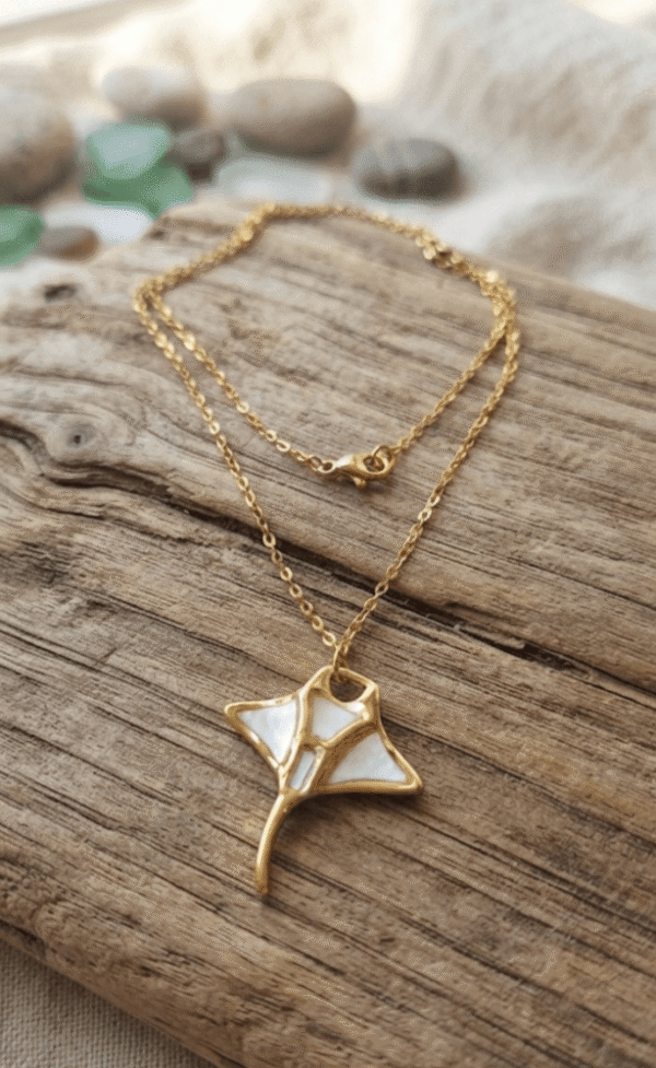 Raie Manta Collier Raie Manta Éclat des Océans