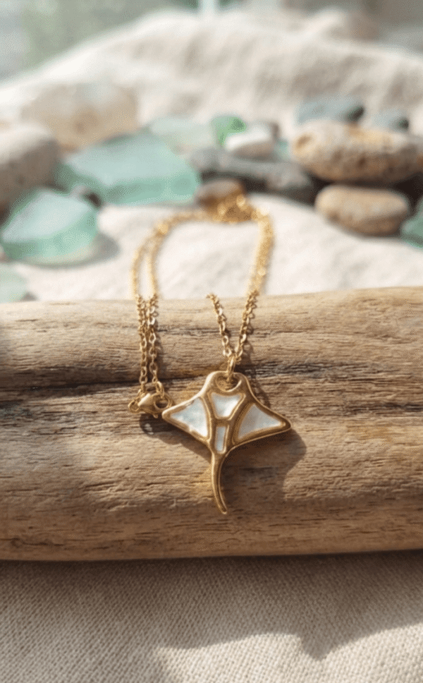 Raie Manta Collier Raie Manta Éclat des Océans