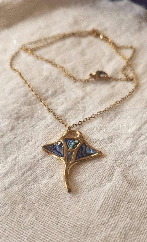 Raie Manta Collier Raie Manta Éclat des Océans