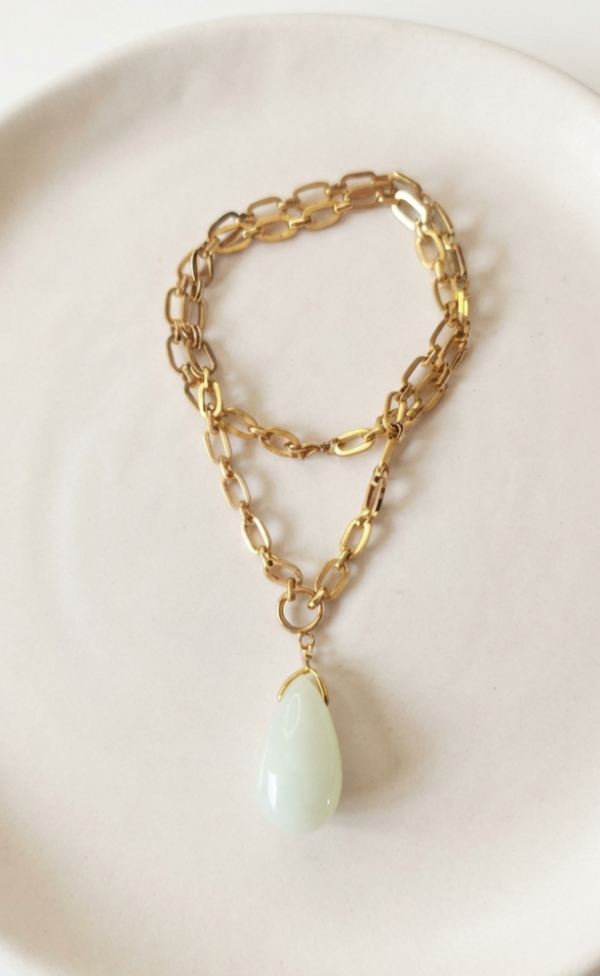 Jade de chine L'Incontournable Goutte d'Opalescence